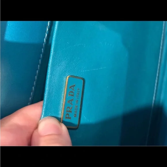 Prada Milano Teal Blue Small Leather Kisslock Opening Crossbody Shoulder Bag - Picture 8 of 10